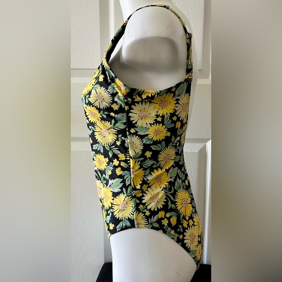 Old Navy Black Sunflower Square-Neck 1 Piece Swimsuit size Large - Picture 3 of 4